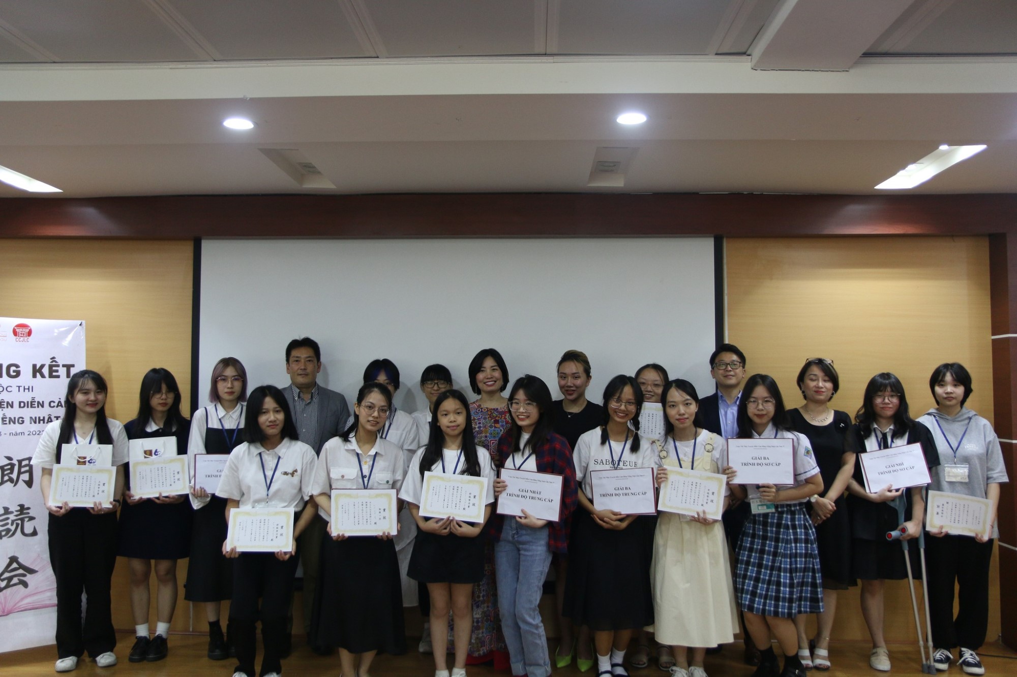 CUỘC THI “ĐỌC TRUYỆN DIỄN CẢM BẰNG TIẾNG NHẬT” LẦN 4 - CƠ HỘI THAM QUAN XỨ SỞ HOA ANH ĐÀO